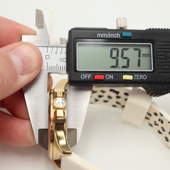 Juicy Couture Jetsetter White Gold Tone 38mm Watch Silicone Strap w New Battery - Picture 3 of 12